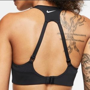 Nike  High-Support Padded Keyhole Sports Bra Large